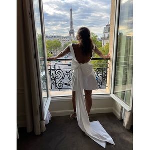 Etsy bow dress - super cute and different! Perfect for a bride! #bride